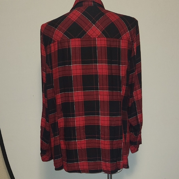Torrid Red and Black Plaid Shirt - Picture 4 of 6